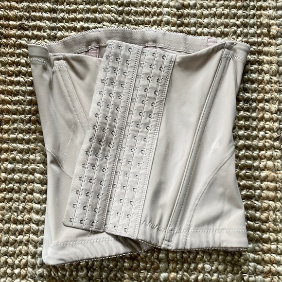 Belly Bandit Intimates & Sleepwear Belly Bandit Mother Tucker